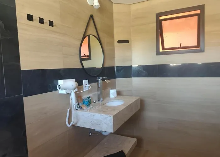 Monte Verde Inn Suítes com Hidromassagem dupla